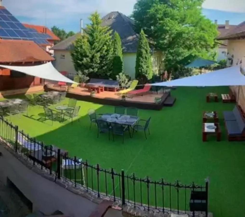 Castle Wellness Resort Sosto Nyiregyhaza Bagian luar foto