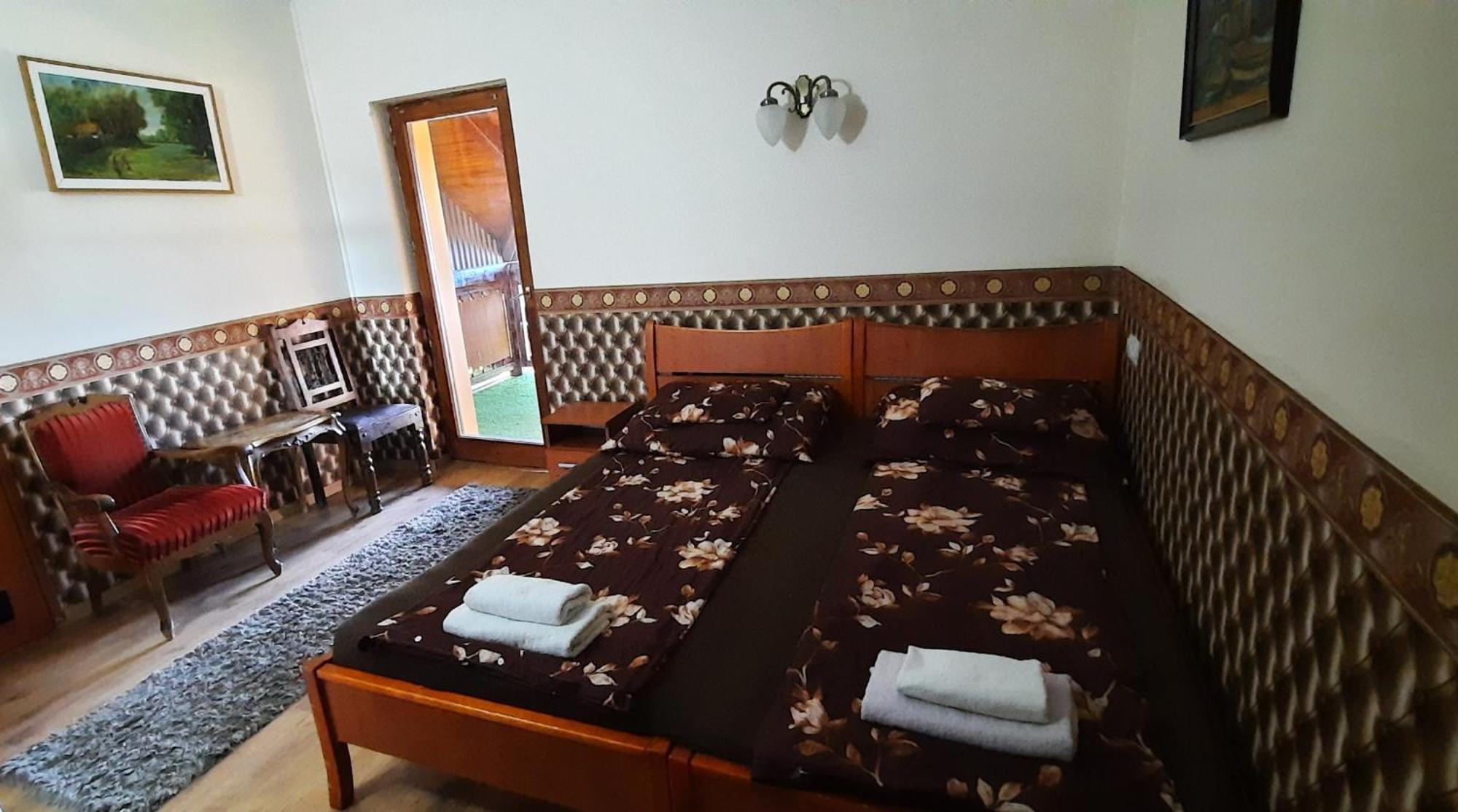 Castle Wellness Resort Sosto Nyiregyhaza Bagian luar foto
