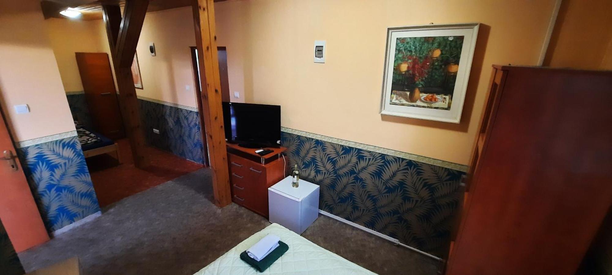 Castle Wellness Resort Sosto Nyiregyhaza Bagian luar foto