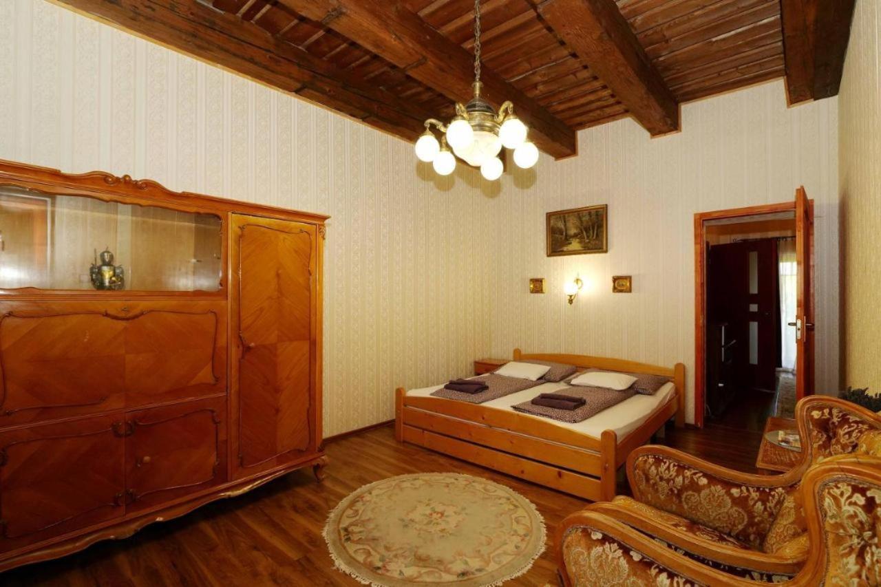 Castle Wellness Resort Sosto Nyiregyhaza Bagian luar foto