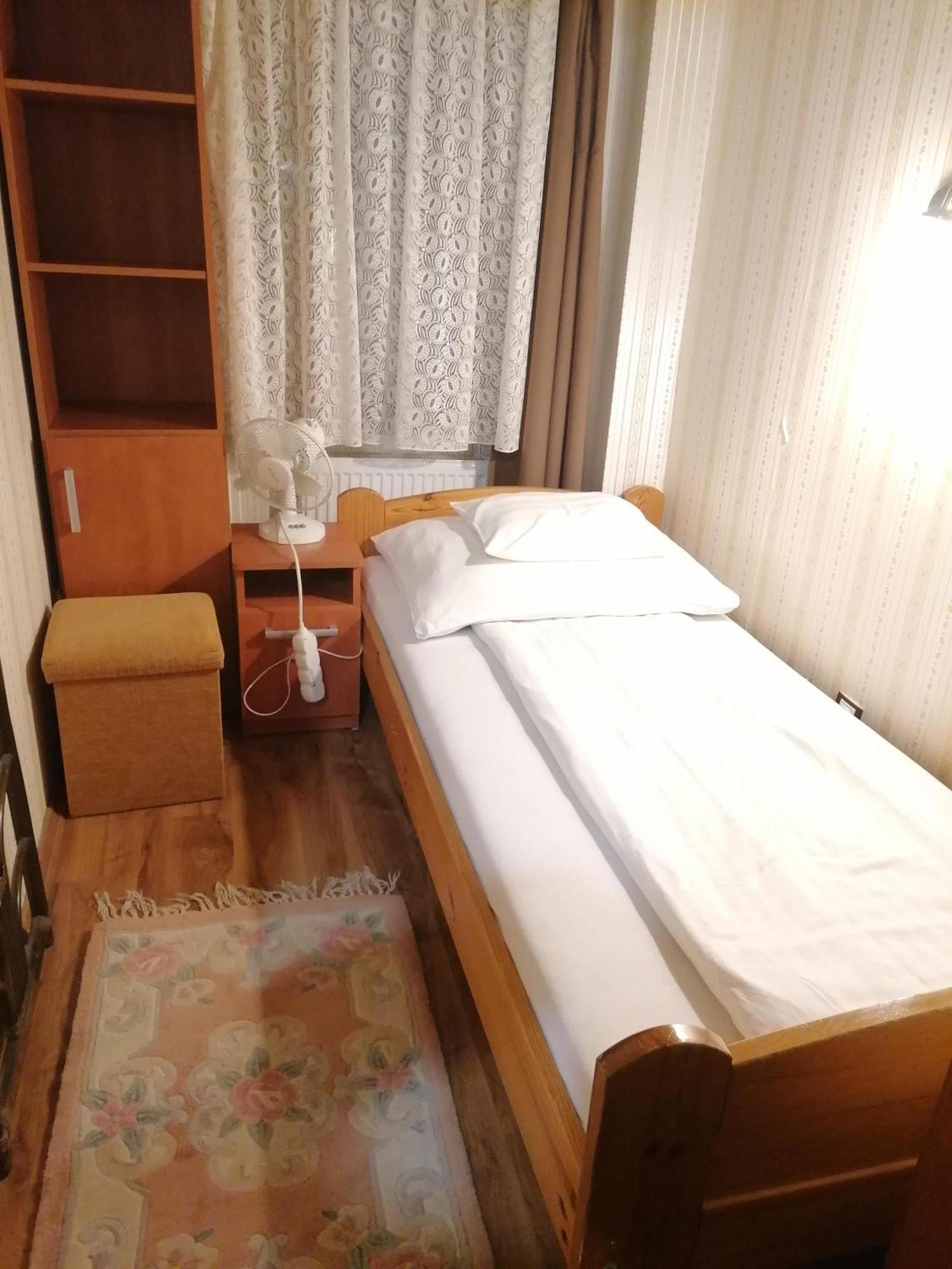 Castle Wellness Resort Sosto Nyiregyhaza Bagian luar foto