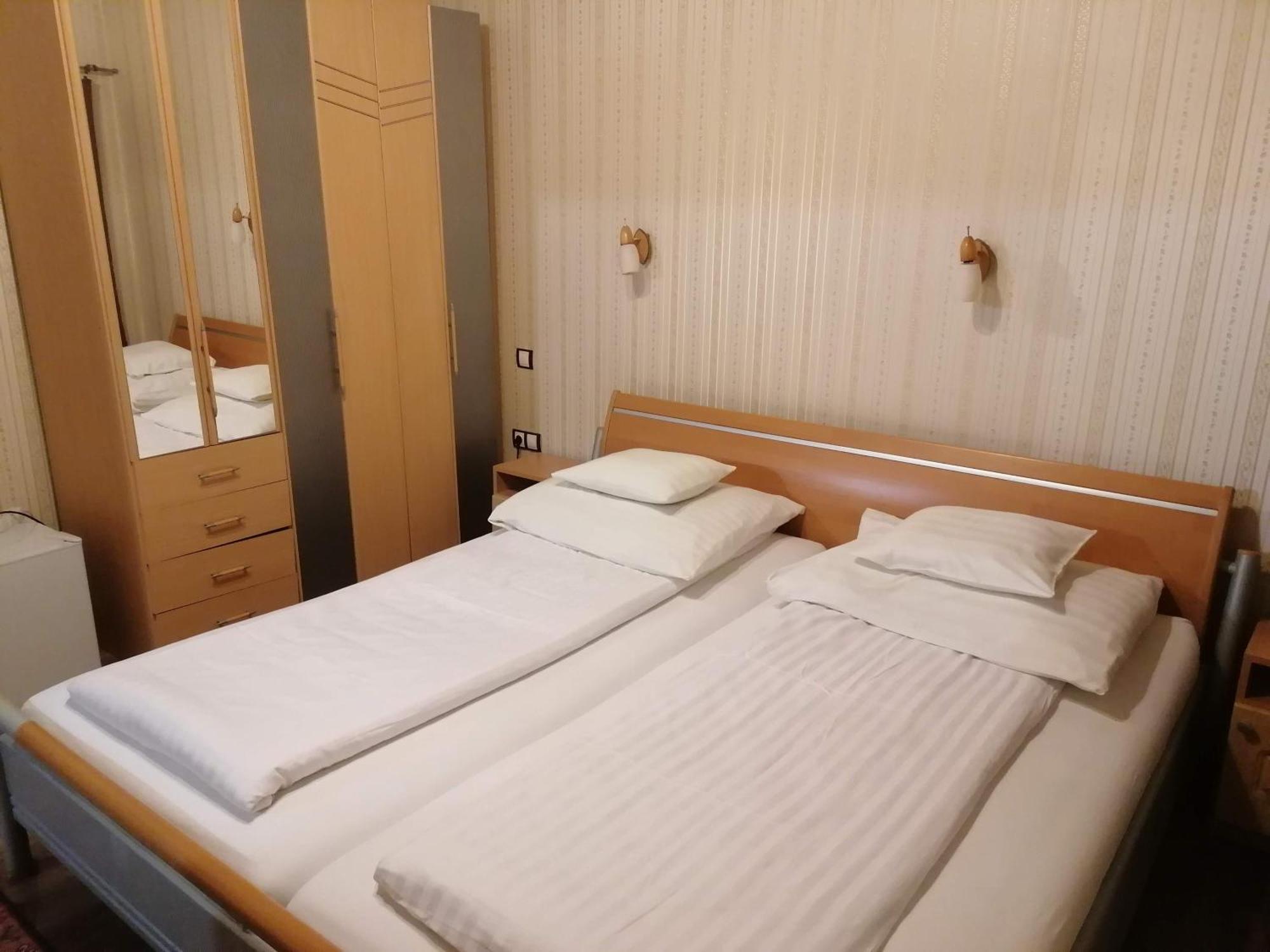 Castle Wellness Resort Sosto Nyiregyhaza Bagian luar foto